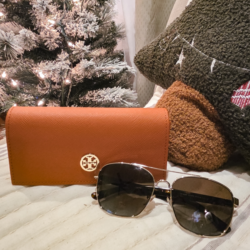 TORY BURCH Stunning Stylish Brown Aviator Sunglasses